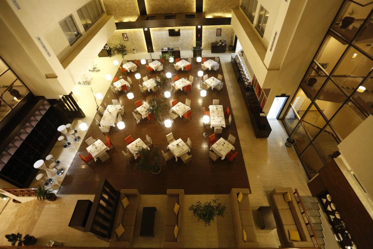 Cassiopeia Hotel アジス・アベバ エクステリア 写真