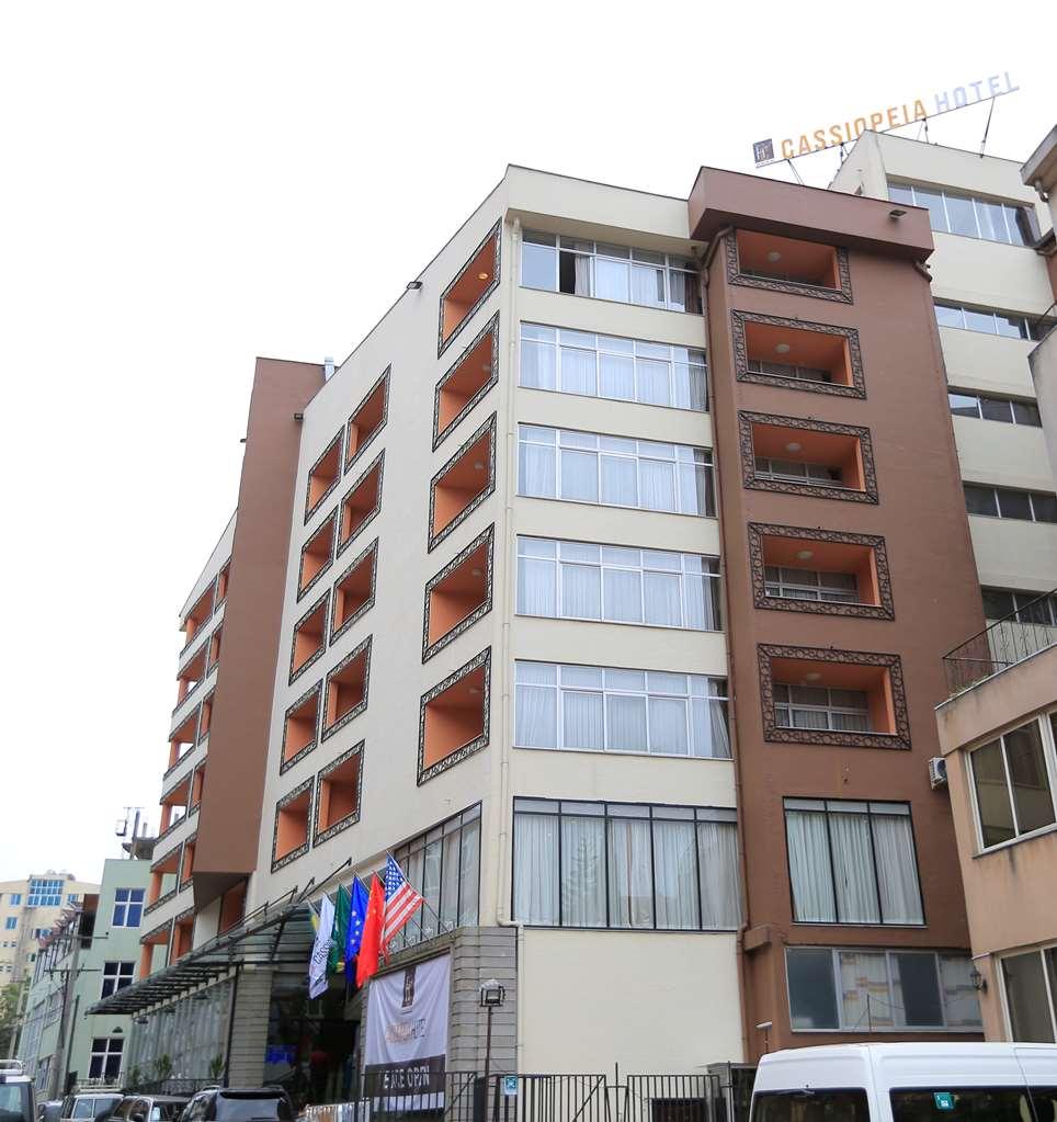 Cassiopeia Hotel アジス・アベバ エクステリア 写真